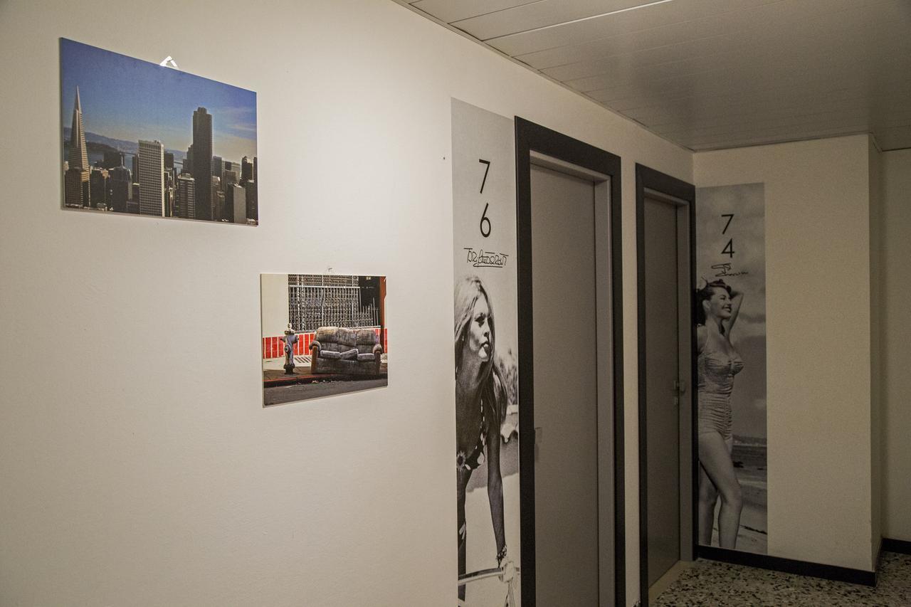 Hotel Hollywood Riccione Buitenkant foto