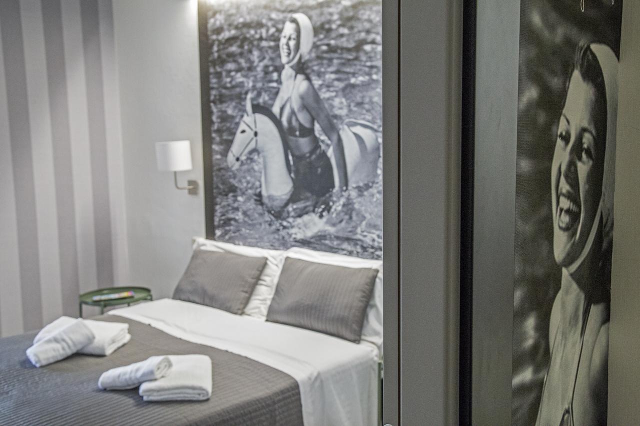 Hotel Hollywood Riccione Buitenkant foto